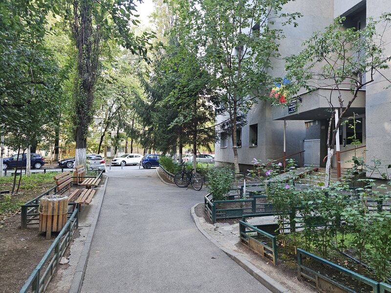 Drumul Taberei, zona Liceu Lovinescu, str. Valea Calugareasca 22, 2 camere,
